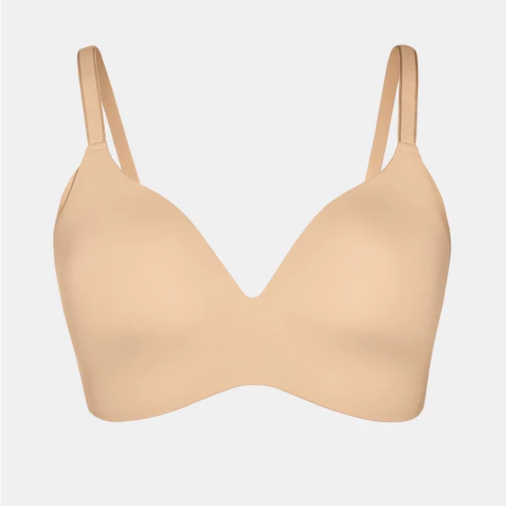 Knix WingWoman wire free bra size 6 beige nude